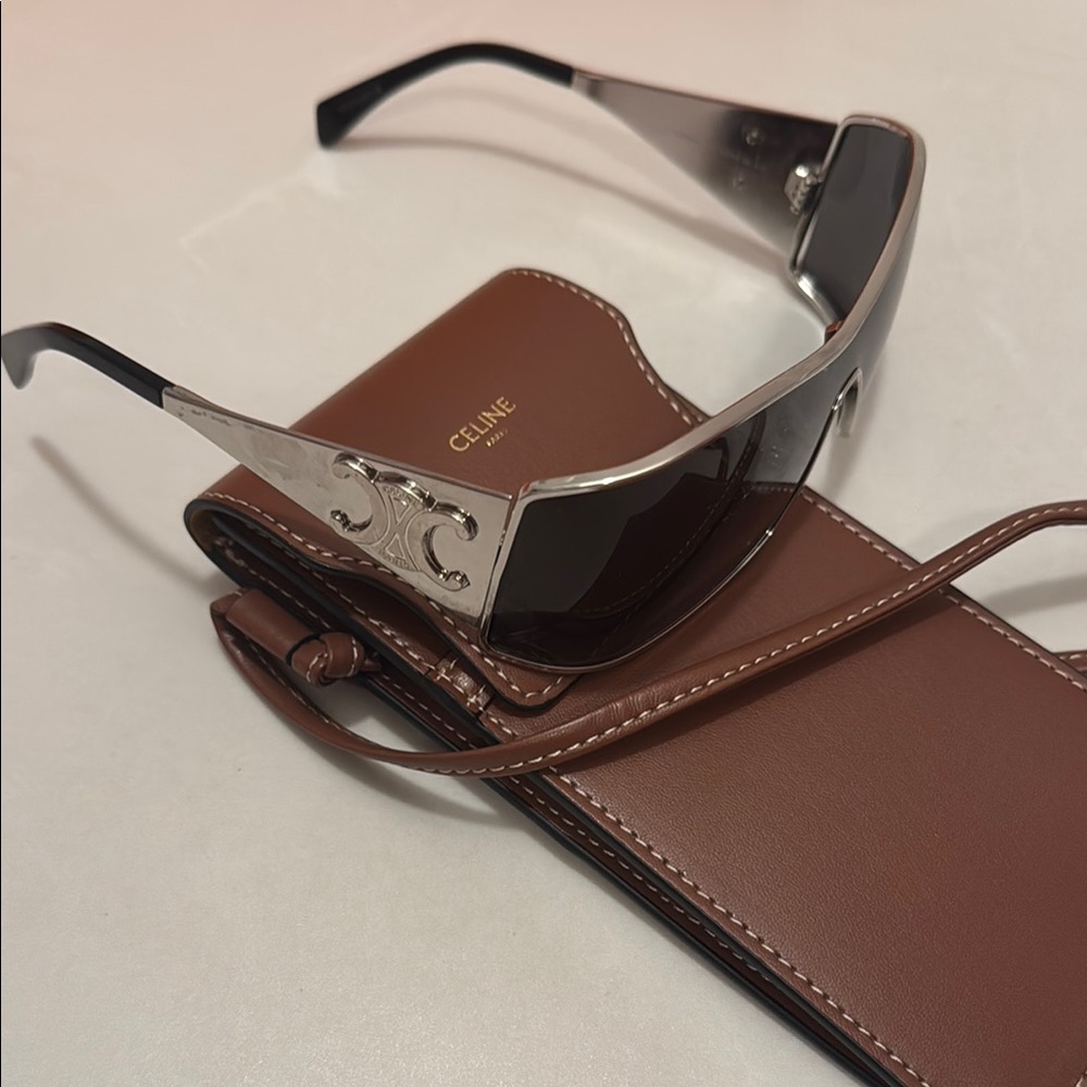 Celine Brown Leather Wallet Luxurious Design